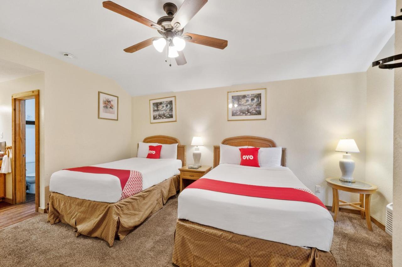 Oyo Hotel Kenedy Downtown - Us 181 Bagian luar foto