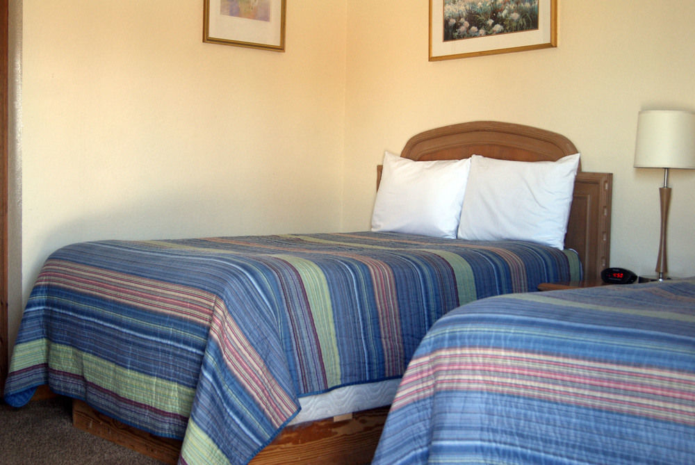 Oyo Hotel Kenedy Downtown - Us 181 Bagian luar foto